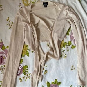 Cropped cream sweater cardigan top